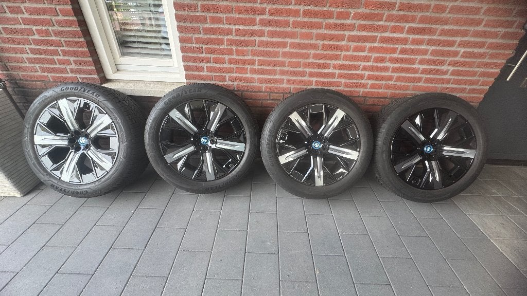 BMW 21 Inch Styling  1011 Velgen met Winterbanden, Ophalen, Gebruikt, 255 mm, Banden en Velgen