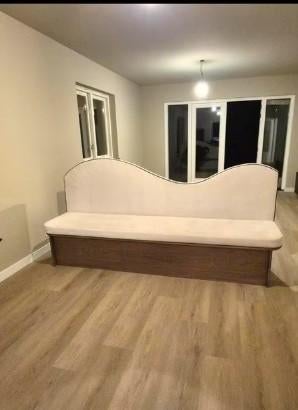 Eetbank 240 cm breed met unieke wave rugleuning., Ophalen, Overige kleuren, Modern, Scandinavisch, Zo goed als nieuw