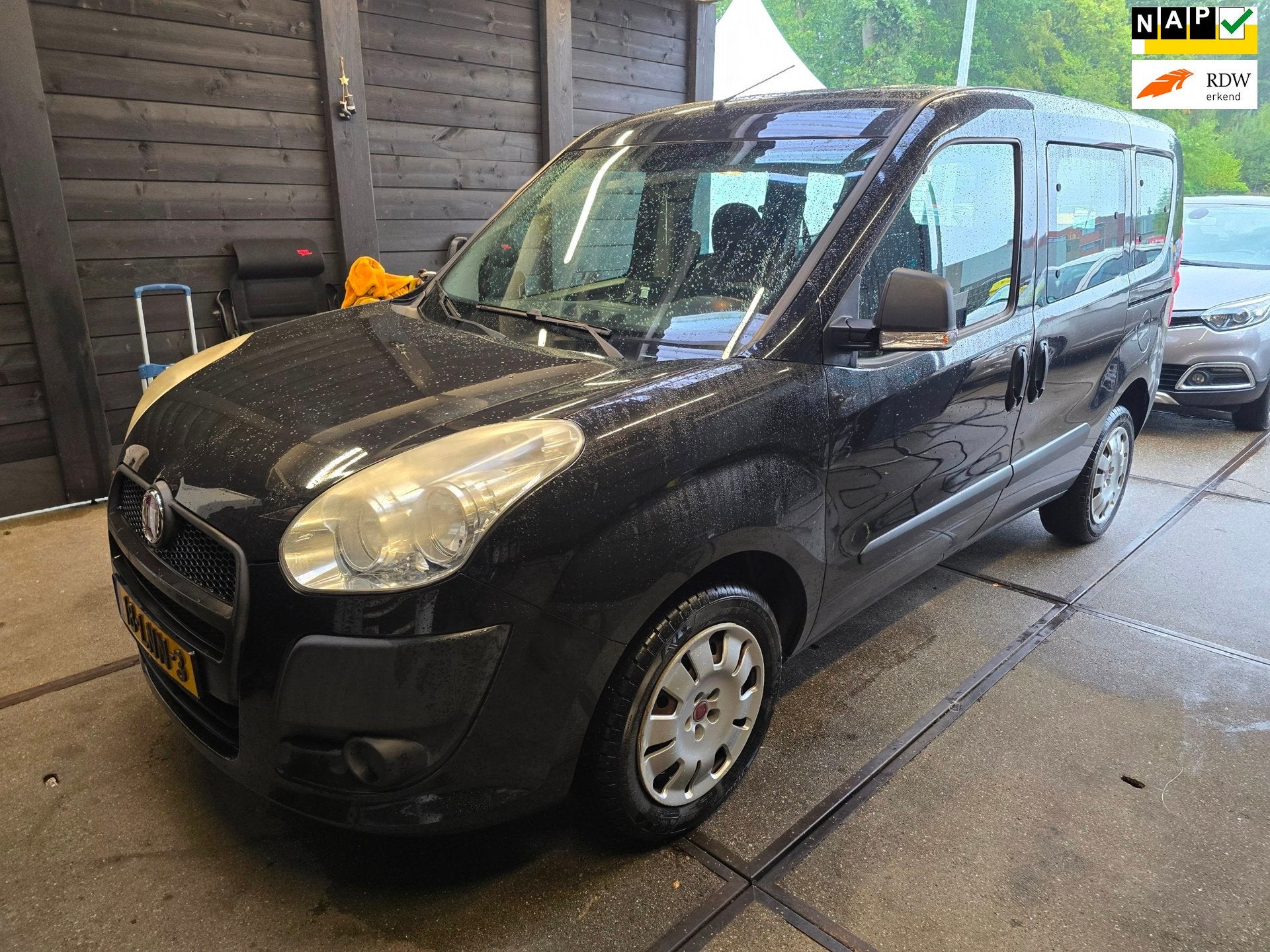 Fiat Doblò 1.4 Dynamic 7p. Airco 2x Zijdeur Trekhaak APK 01, Voorwielaandrijving, Gebruikt, Doblo, 7 stoelen