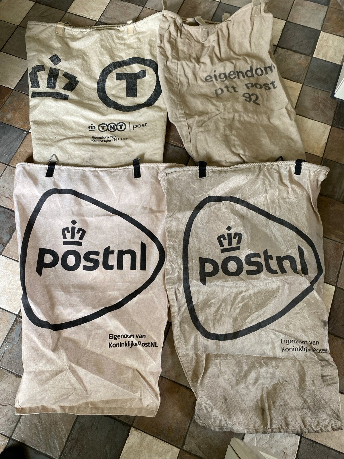 4 Postzakken: 3 Gebruikt, 1 Nagenoeg Nieuw - PostNL/PTT, Ophalen of Verzenden, Gebruikt