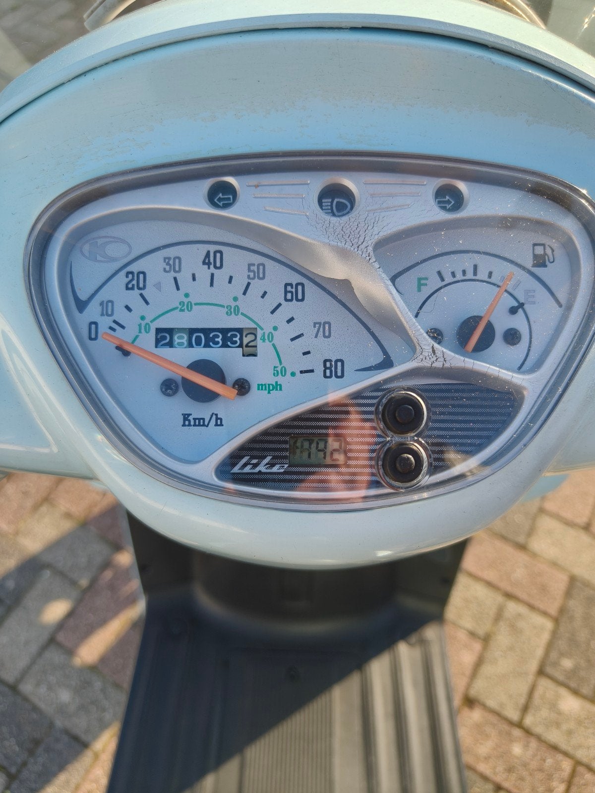 Foto 6 van Kymco Like 50 Scooter - Lichtblauw, Inclusief Topkoffer