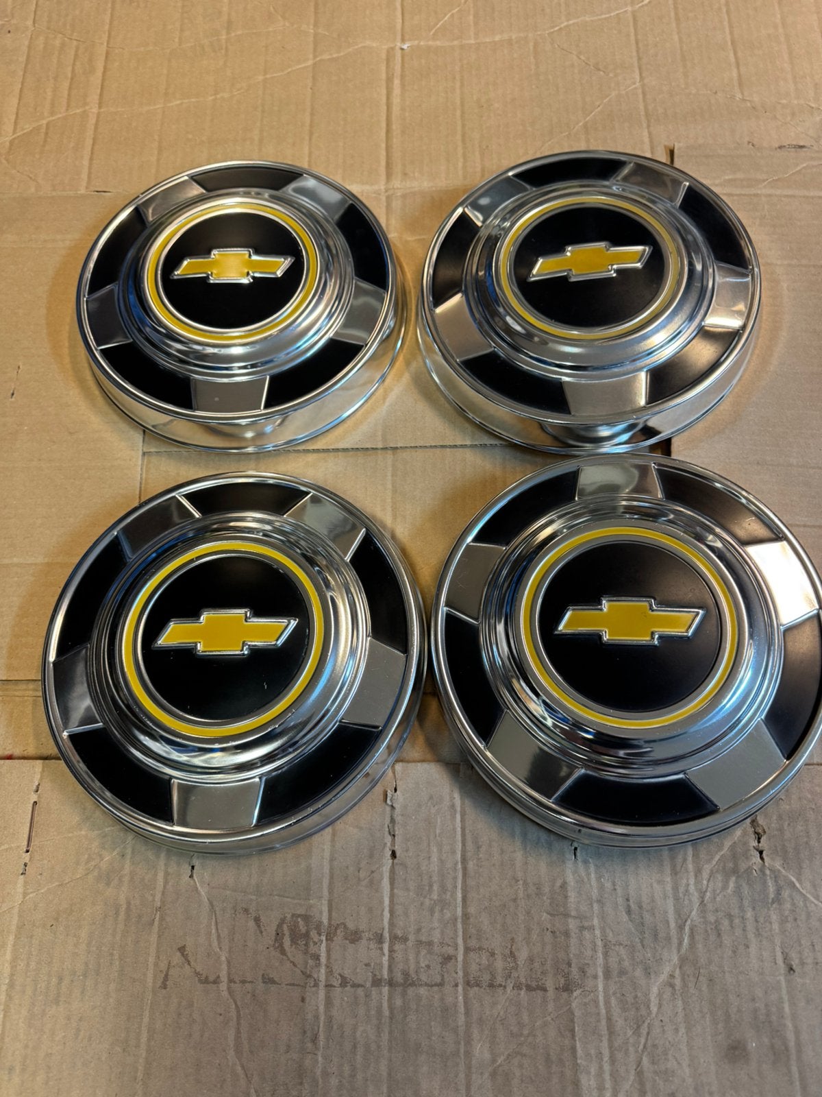 Te koop wieldoppen en velgranden voor Chevrolet GMC cadilac, Ophalen of Verzenden
