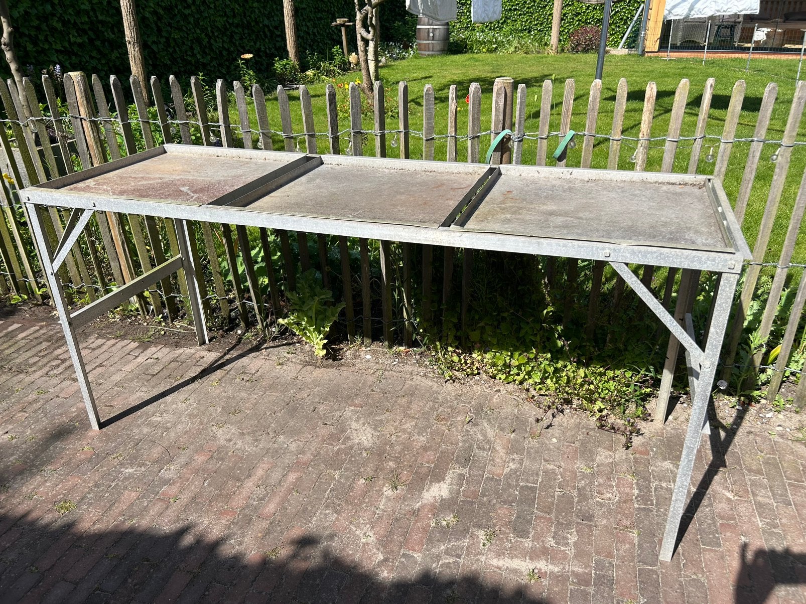 Oppot/kweek tafel, Ophalen, Zo goed als nieuw