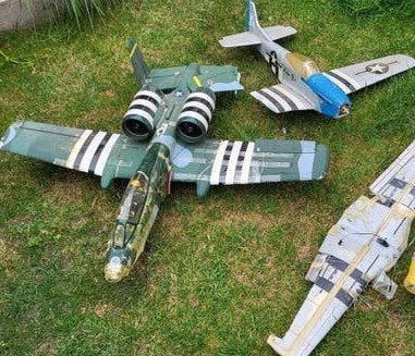 RC Vliegtuig A-10 Thunderbolt II warthog en p-51, Hobby en Vrije tijd, Modelbouw | Radiografisch | Vliegtuigen, Ophalen