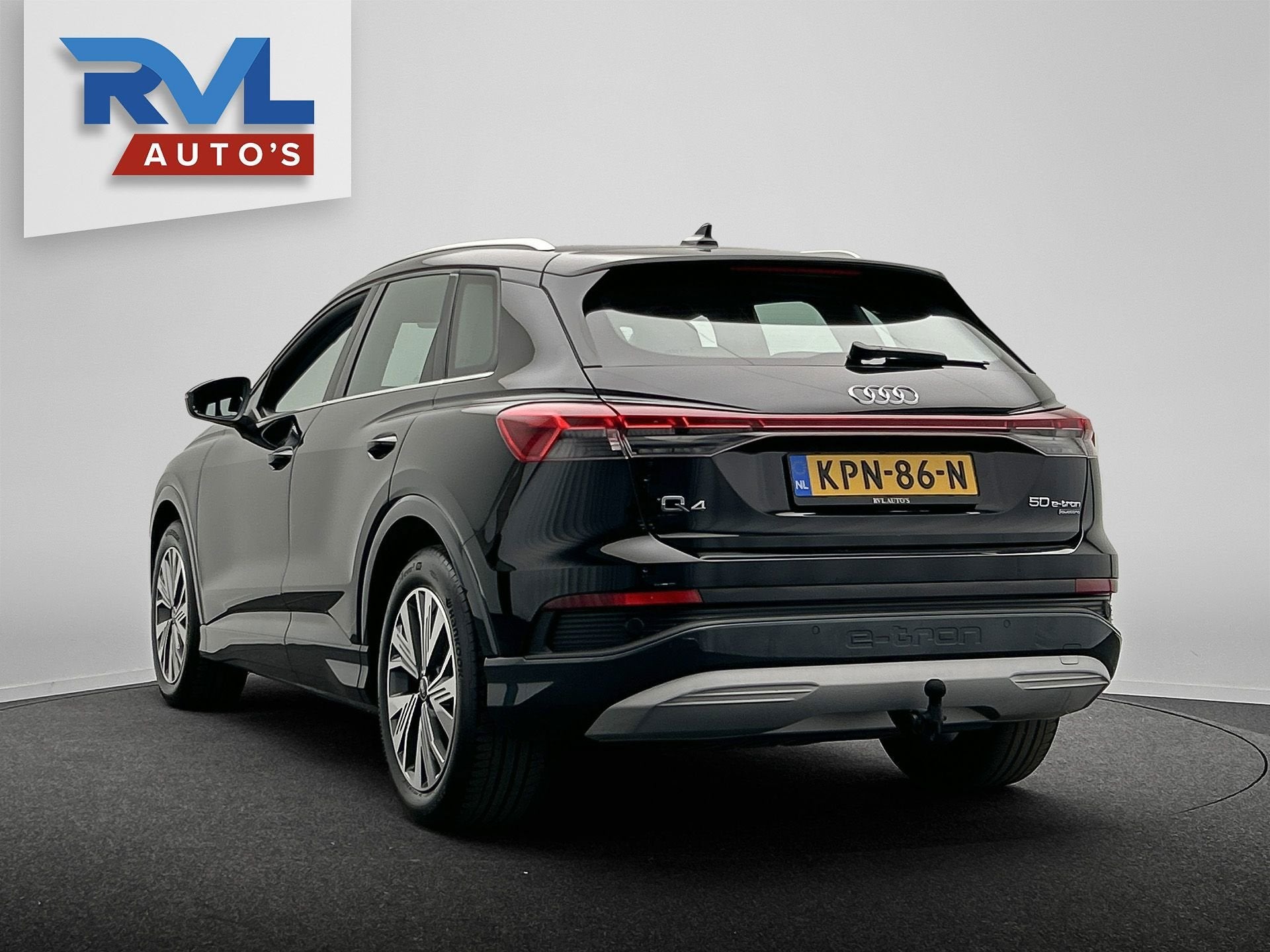 Audi Q4 e-tron 50 quattro Advanced edition 77 kWh | Trekhaak, Auto's, Audi, Automaat, Stof, Zwart, Zwart