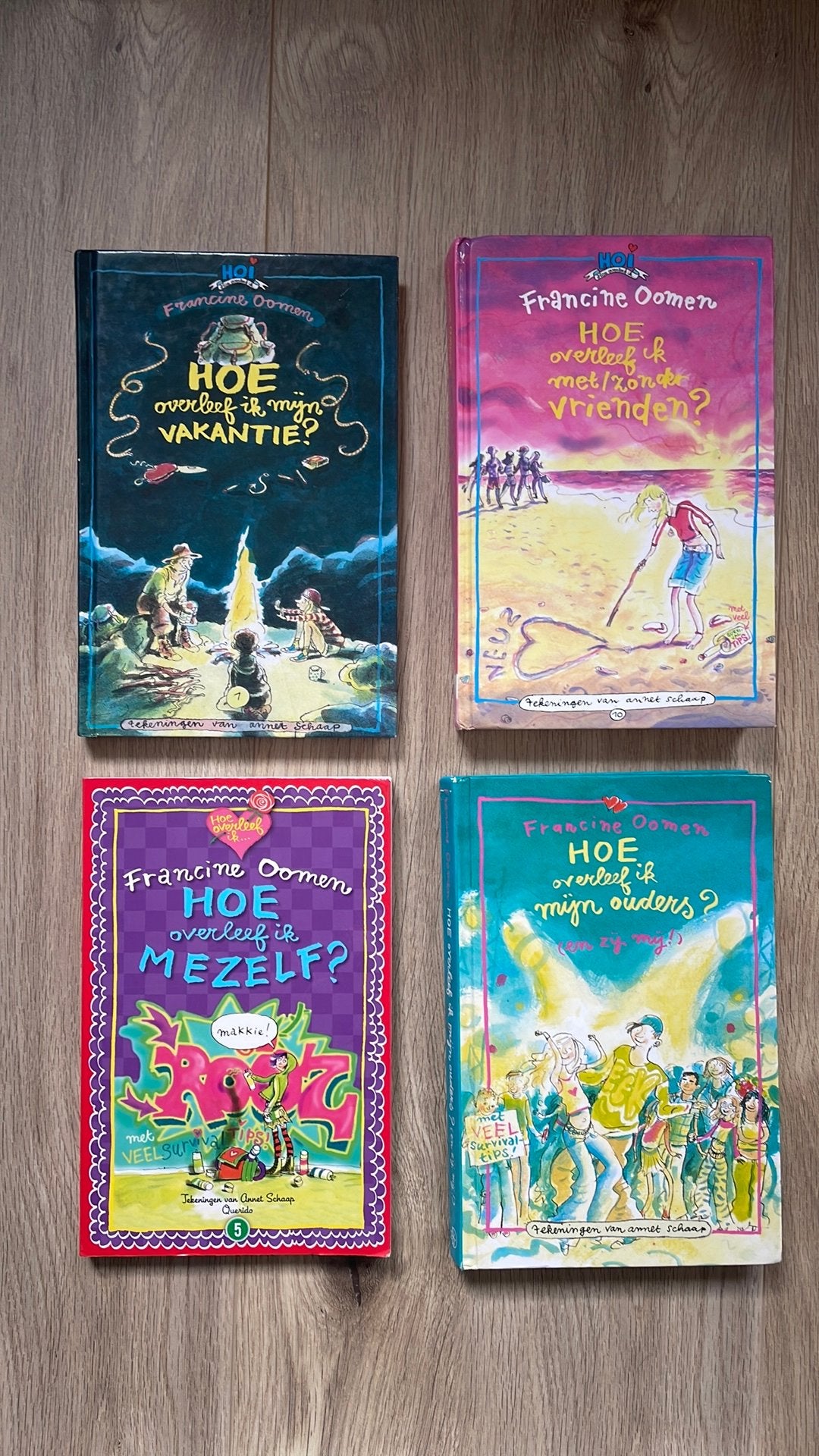 4 boeken uit de Hoe overleef ik serie, Ophalen of Verzenden, Gelezen