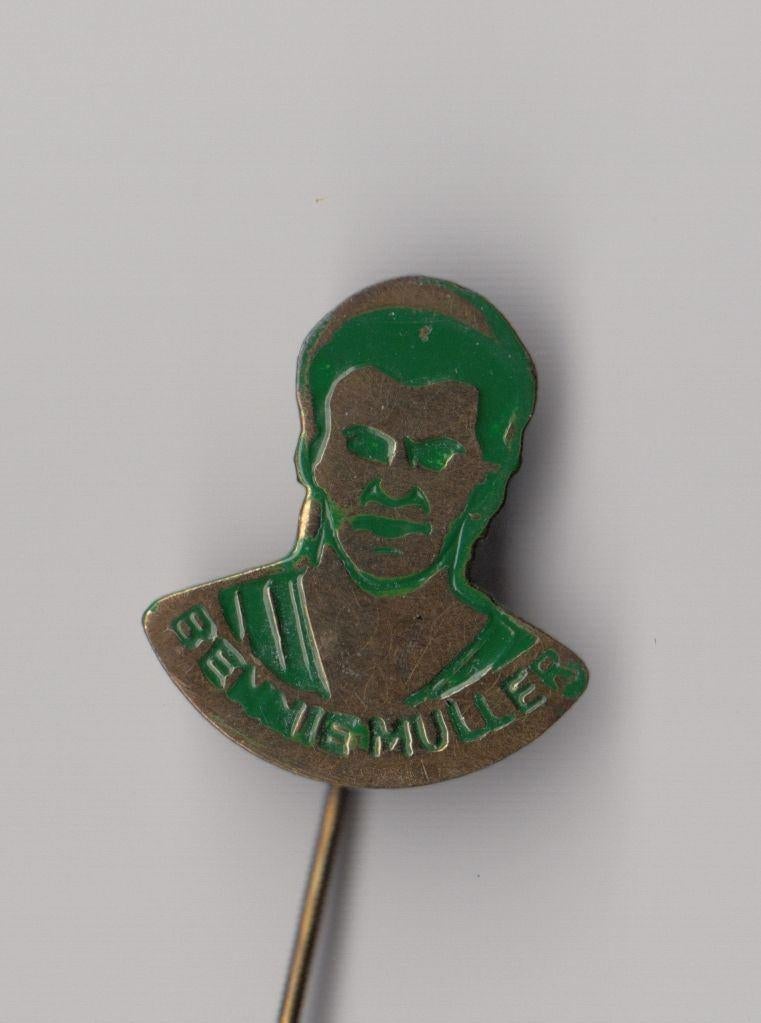 Voetbal Bennie Muller Ajax Amsterdam speldje, Gebruikt, Niet vindbaar, Niet vindbaar, Speldje of Pin