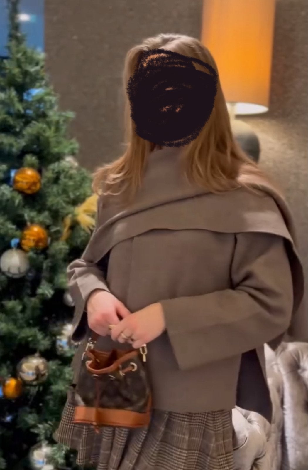 Stijlvolle Bruine Poncho/Cape, Ophalen of Verzenden, Nieuw, Maat 38/40 (M), Bruin