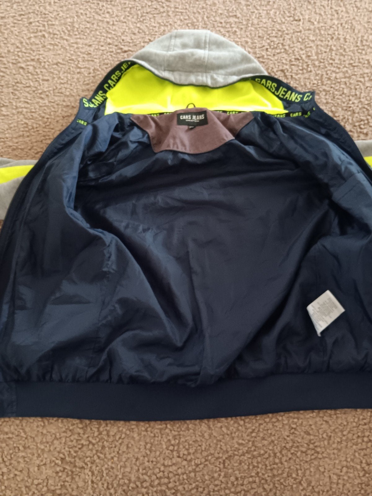 Jas, Ophalen, Zo goed als nieuw, Kleding