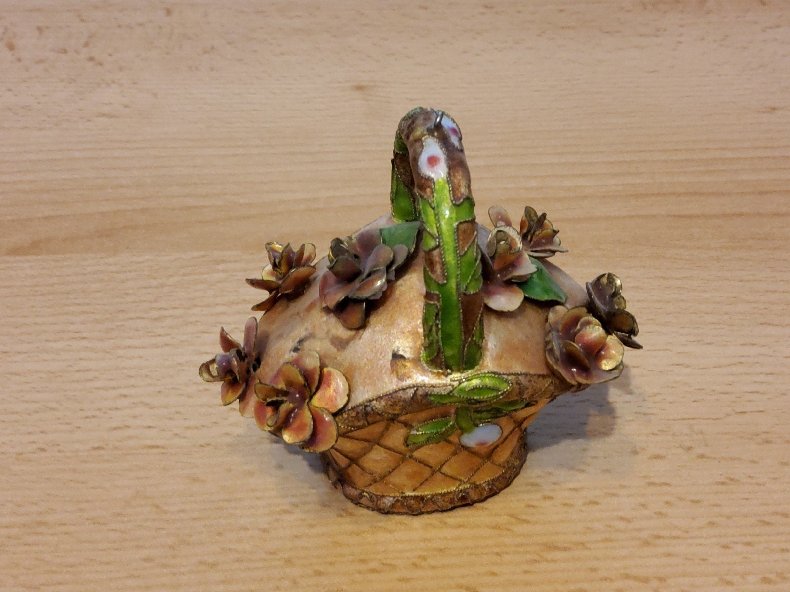 Cloisonné mandje met bloemen, Ophalen of Verzenden