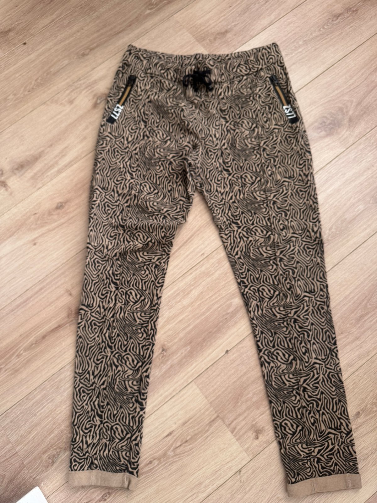 Zoso broek maat L, Kleding | Dames, Meerkleurig, Maat 42/44 (L), Ophalen of Verzenden, Zo goed als nieuw