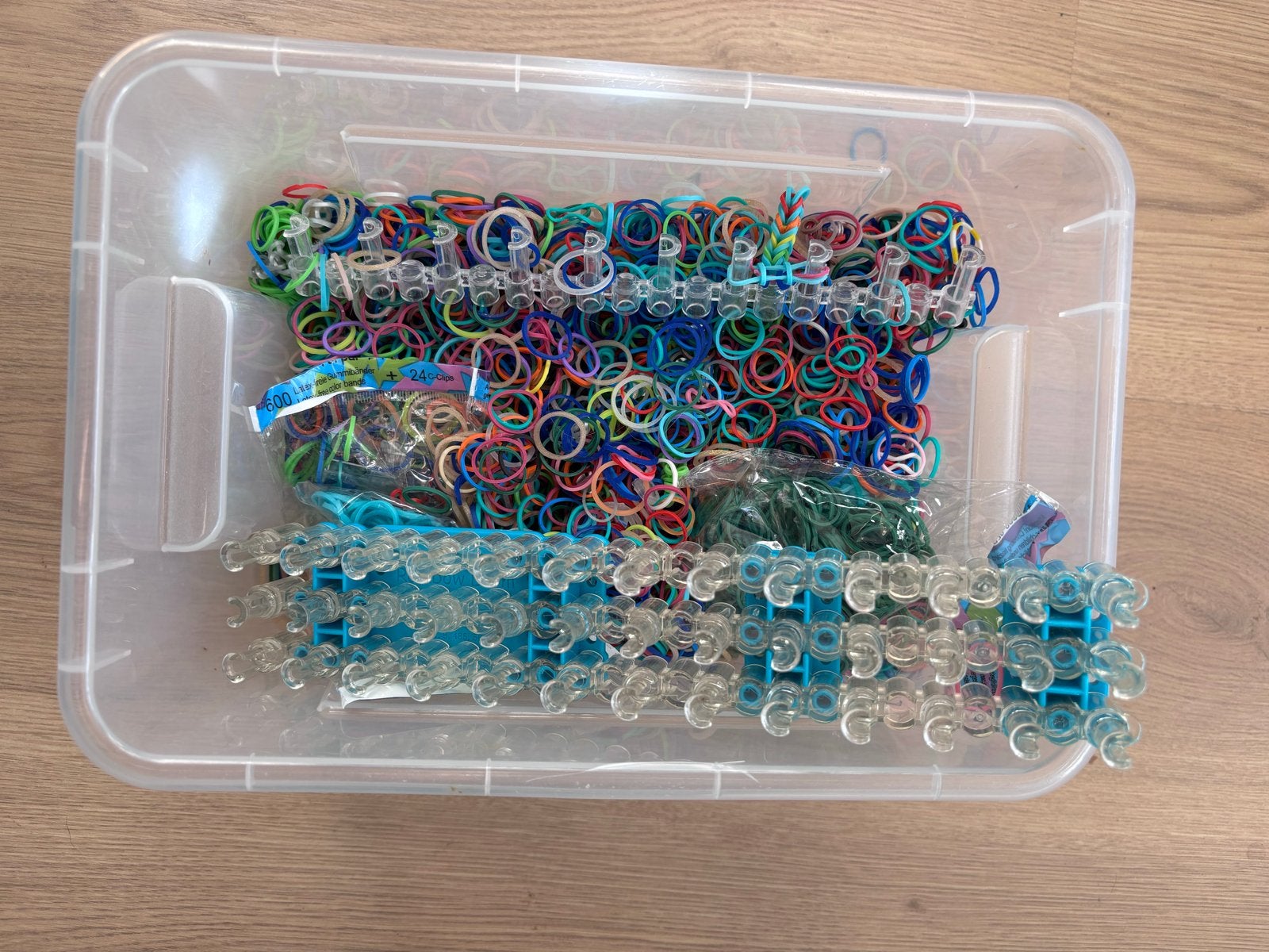 Grote set Loom Bands met weefgetouwen en accessoires, Ophalen of Verzenden, Gebruikt, Knutselen