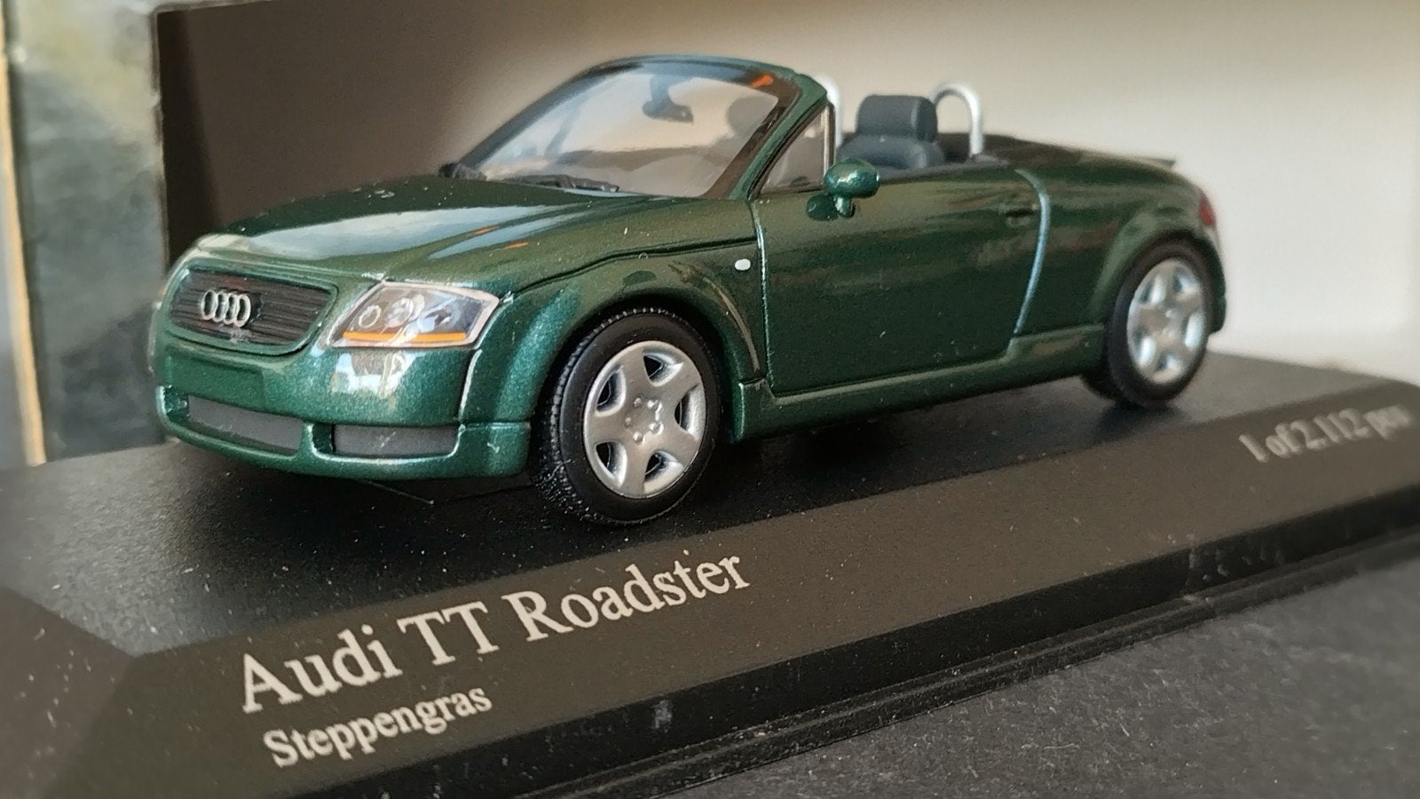 Audi TT Roadster Steppengras Green 1:43 Minichamps Pol, Auto, Verzenden, ., Zo goed als nieuw