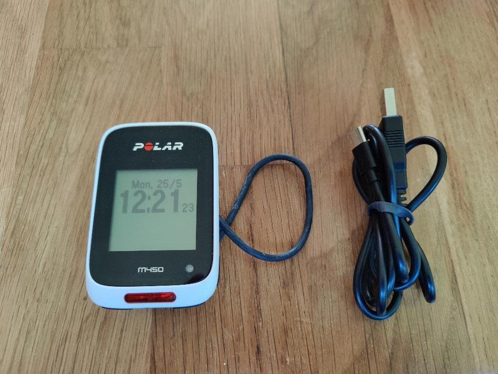 Polar m450 fietscomputer, Fietsen en Brommers, Fietsaccessoires | Fietscomputers, Ophalen of Verzenden, GPS, Zo goed als nieuw