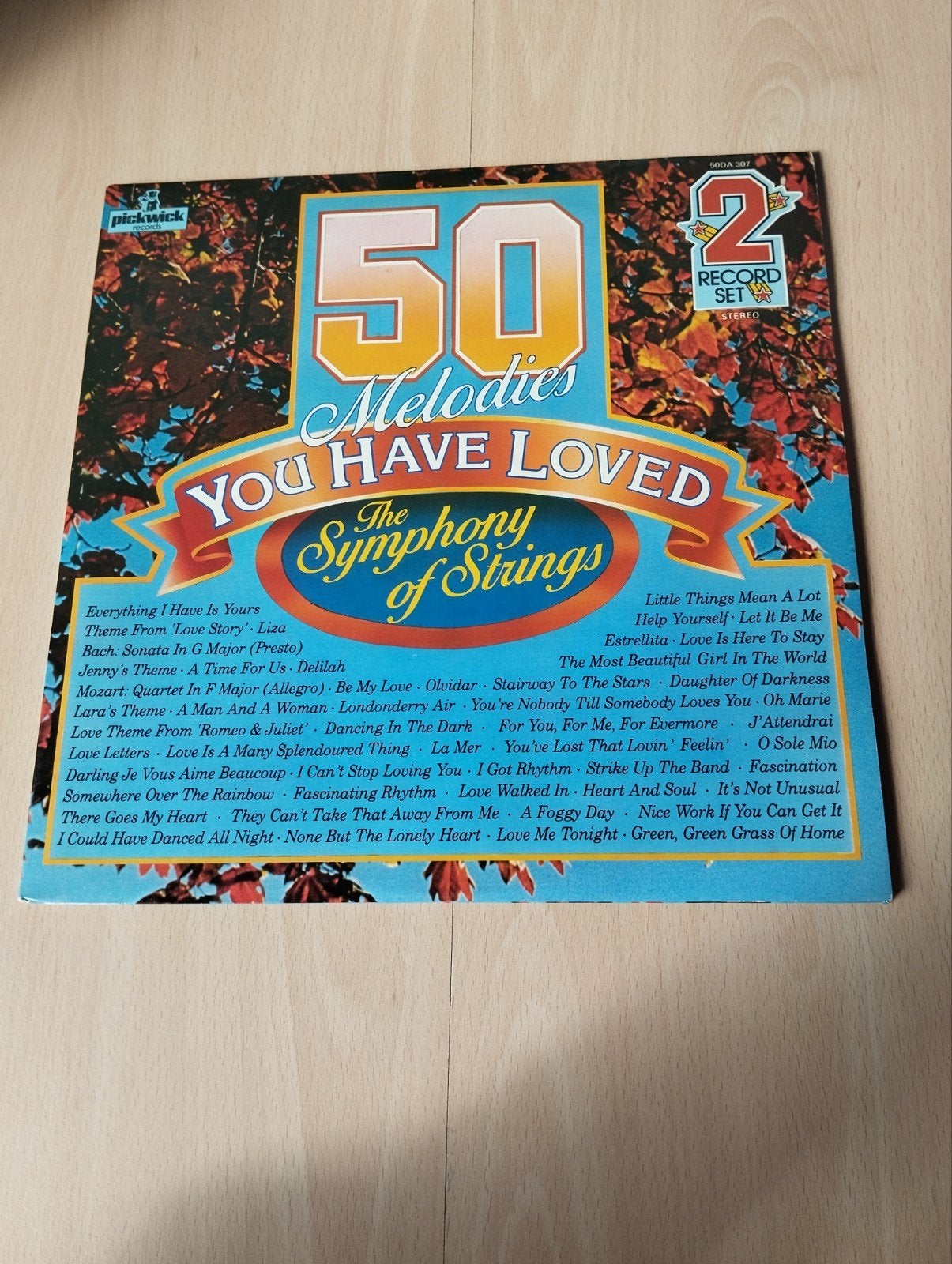 50 Melodies You Have Loved - The Symphony Of Strings (2xLP), Ophalen of Verzenden