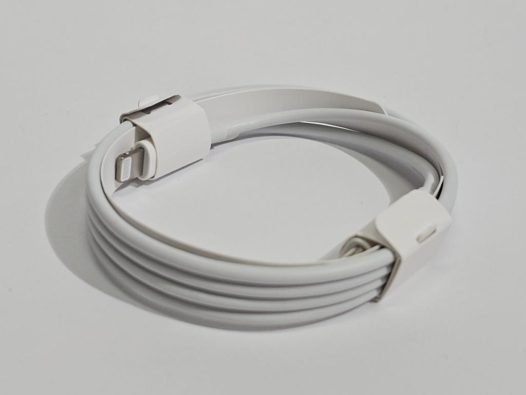 Apple - USB-C naar Lightning - Oplaadkabel - 1 meter | Nieuw, Apple Distribution International, Nieuw, Ophalen of Verzenden, Contactus.ie@euro.apple.com