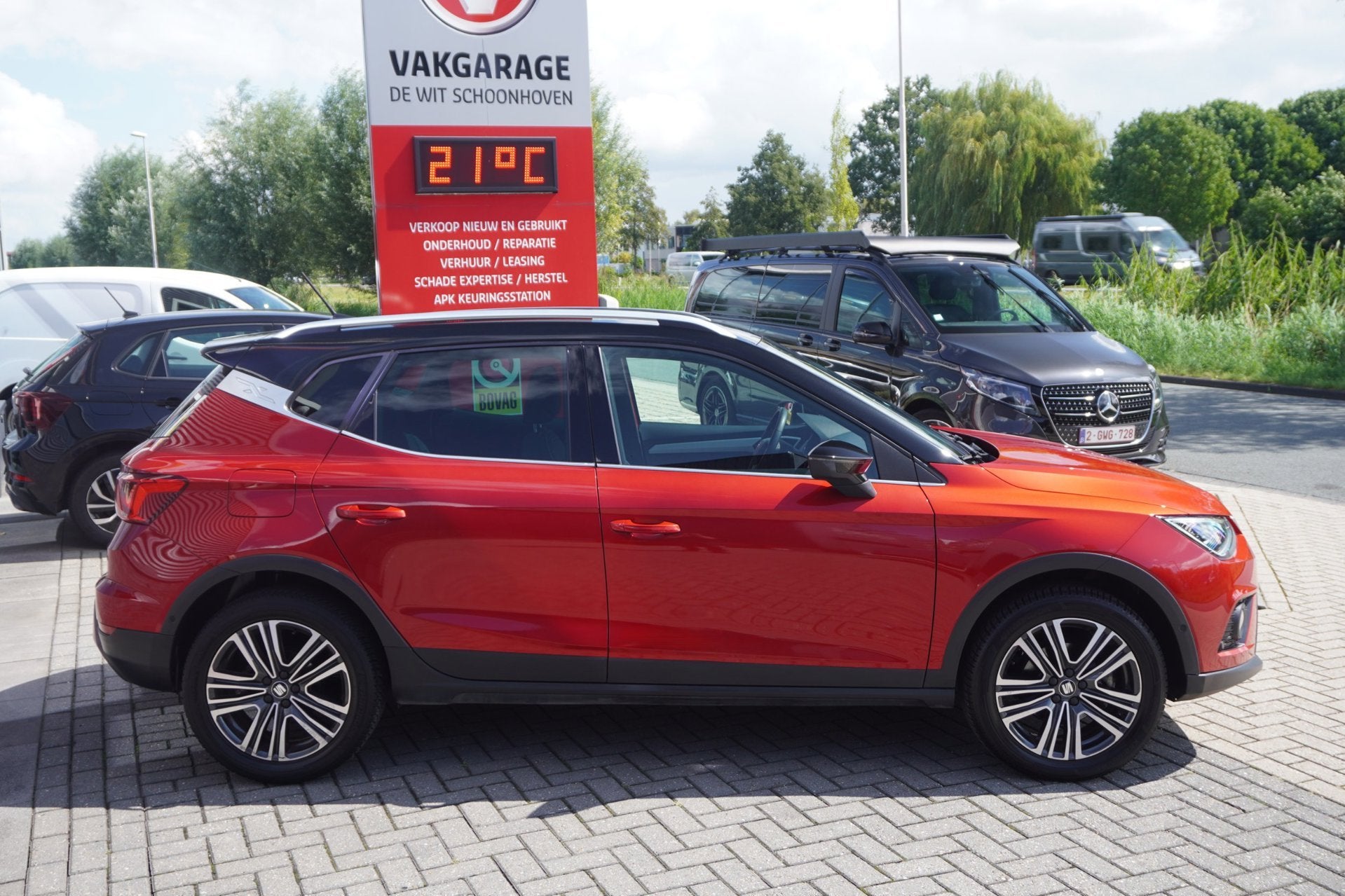 Seat Arona 1.0 TSI Xcellence Business Intense / Trekhaak / V, Stof, 116 pk, 49 €/maand, Bedrijf
