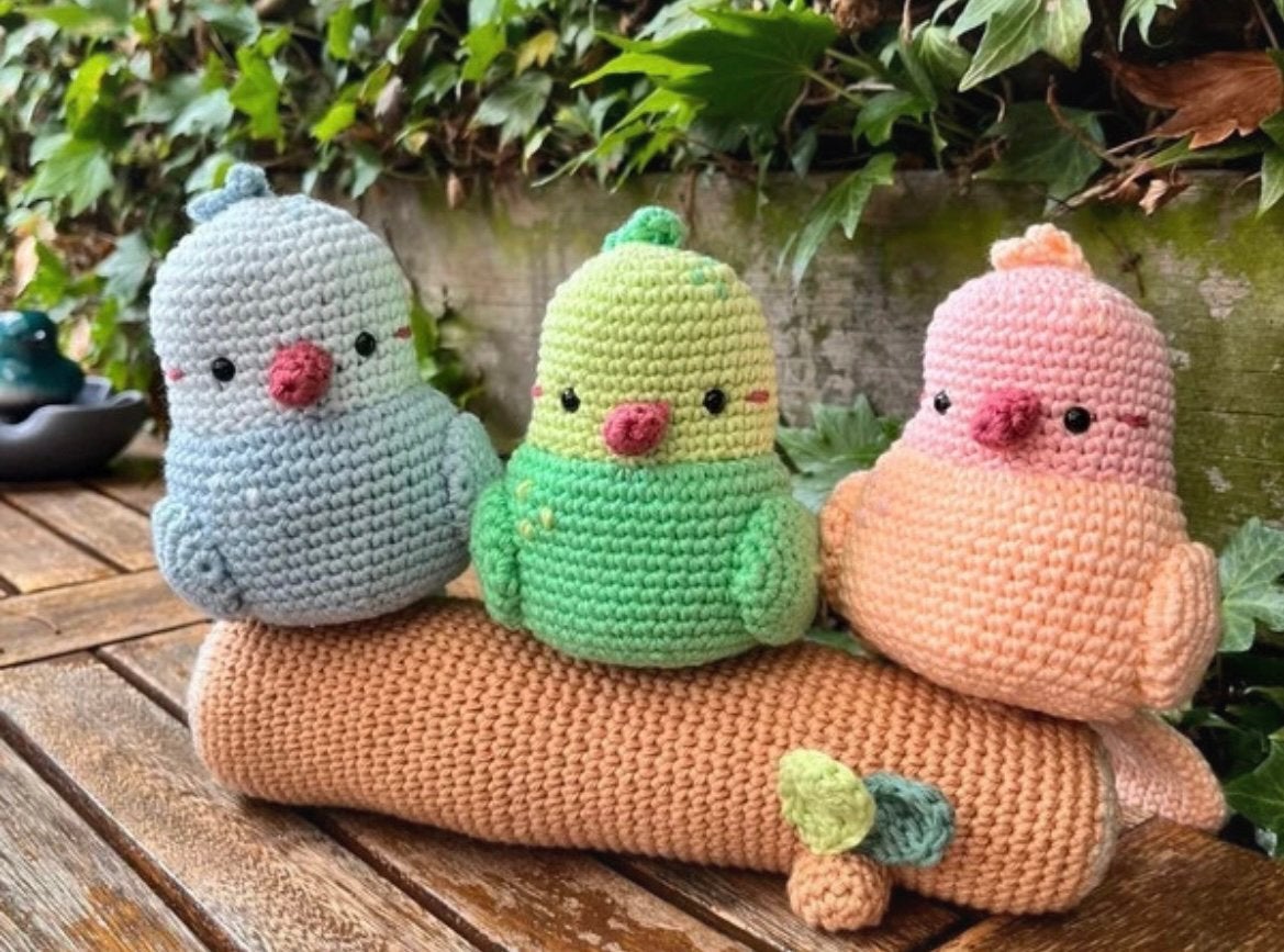 Vrolijke vogels op boomstam, Ophalen of Verzenden, Zo goed als nieuw, Haken, Overige typen