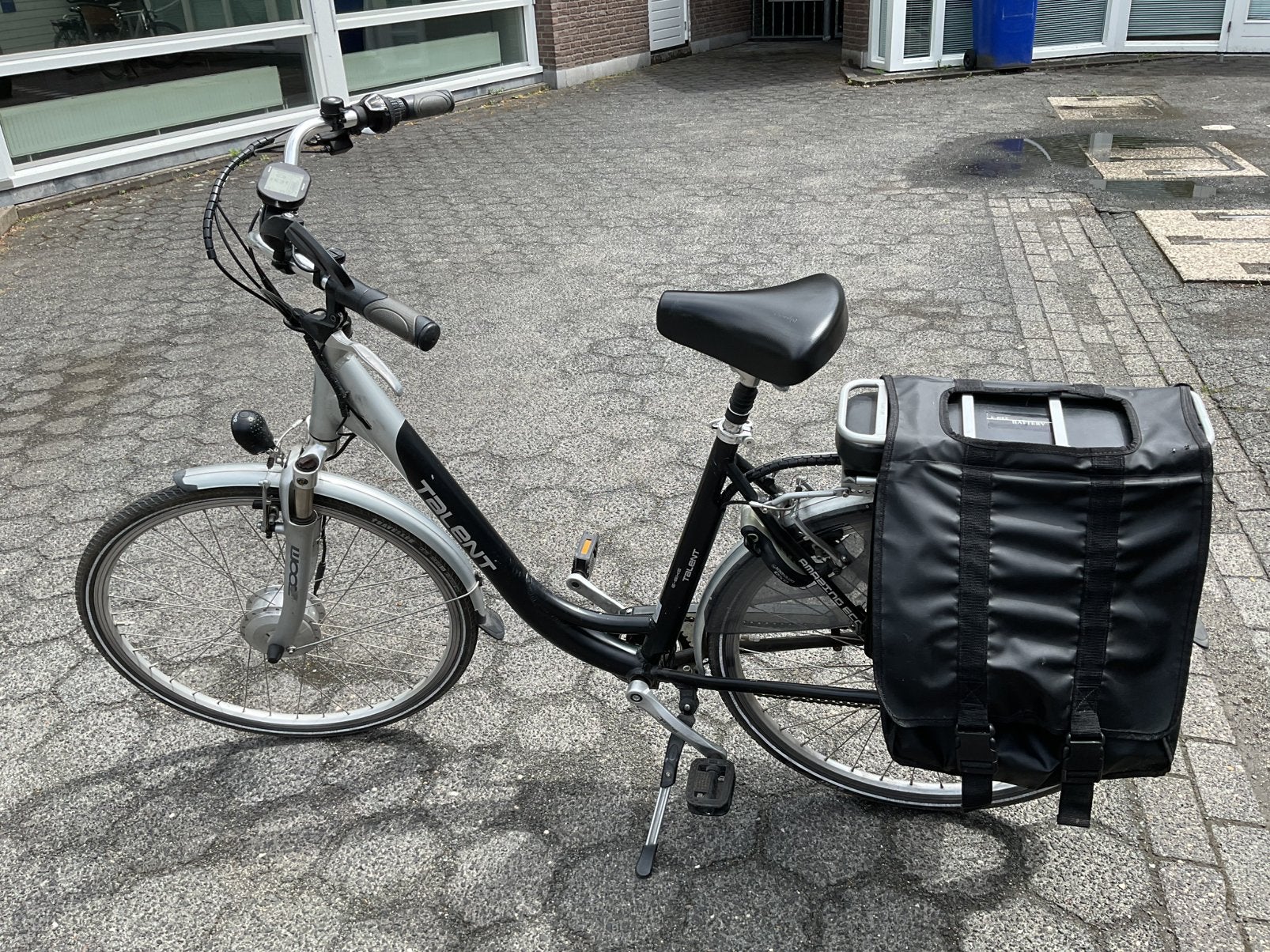 Te koop prima elec fiets kleur zwart, Ophalen of Verzenden, Gebruikt, 50 km per accu of meer, Overige merken