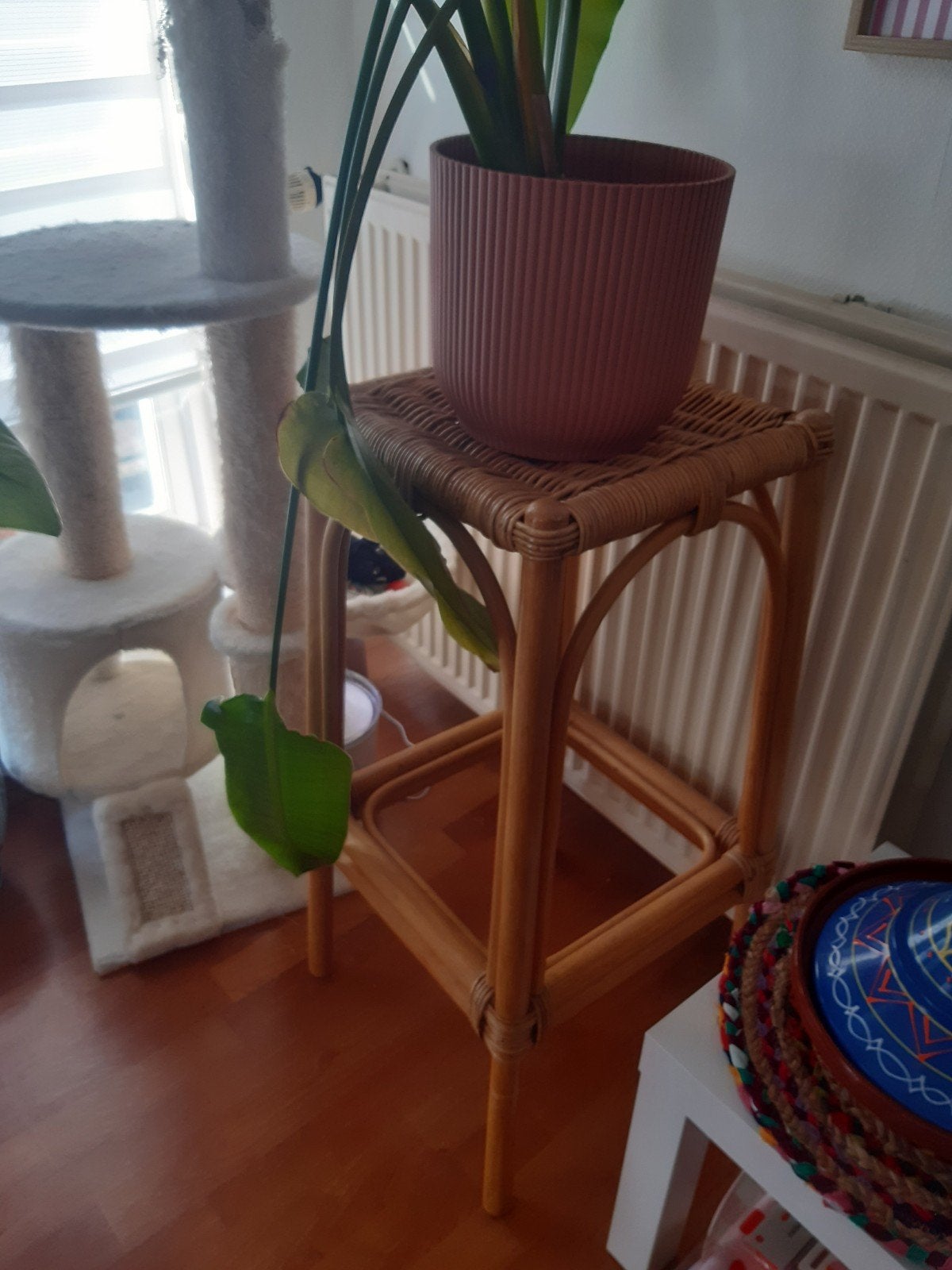 Rotan plantenstandaard in goede staat!!!, Ophalen, Zo goed als nieuw
