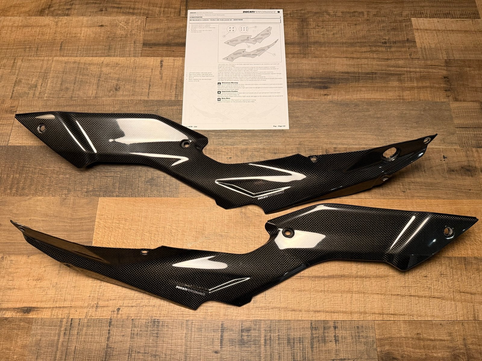 Ducati Performance Carbon Tankpanelen Ducati Streetfighter, Ophalen of Verzenden, Gebruikt