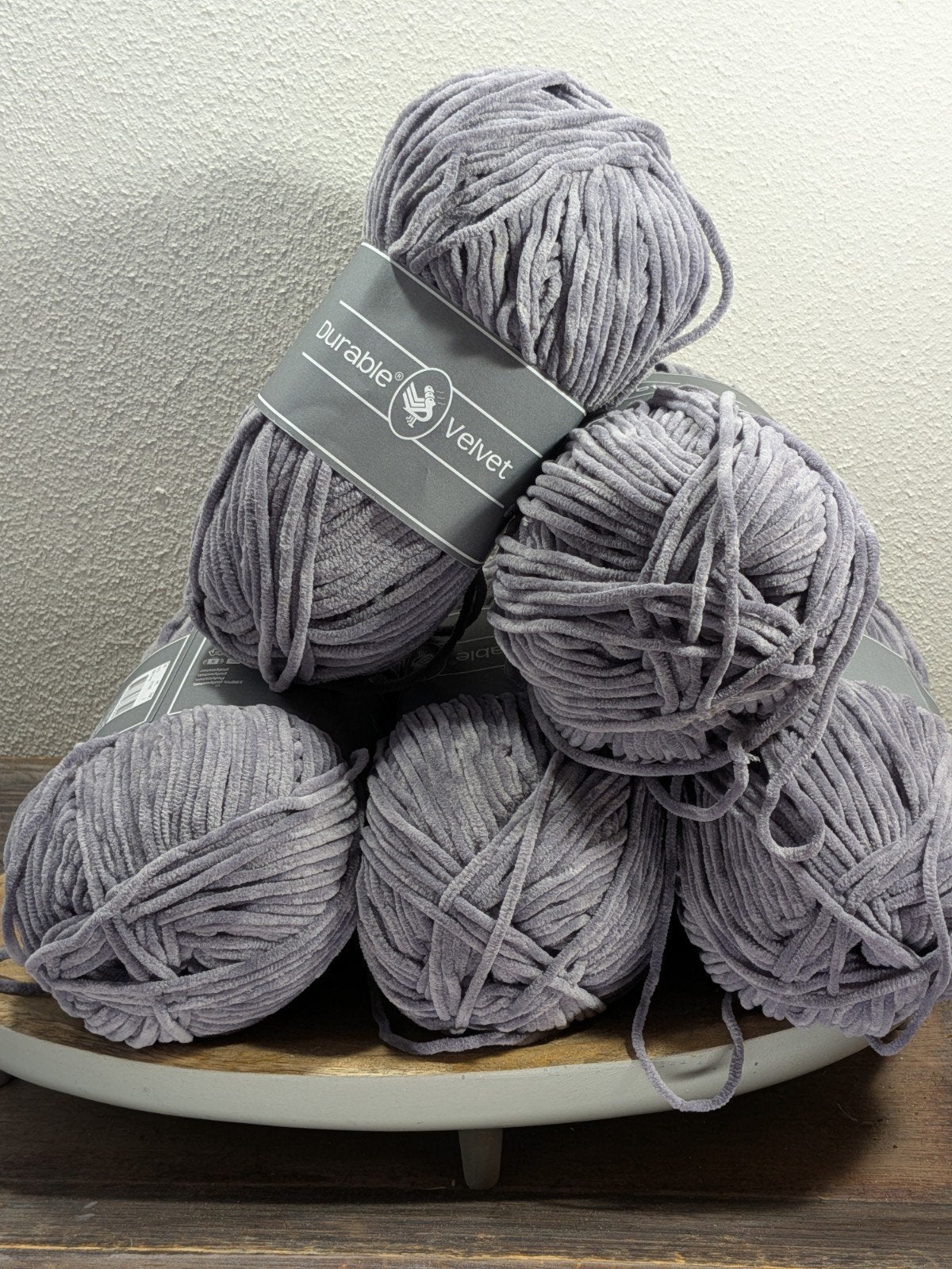 set van 5 bollen Durable Velvet chenille garen in grijs, Ophalen of Verzenden, Nieuw, Breien of Haken, Wol of Garen