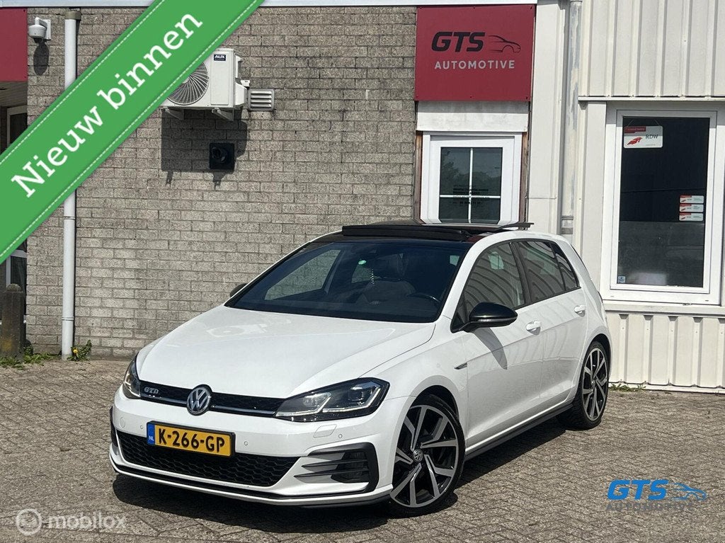 Volkswagen Golf 7.5 2.0 TDI GTD Pano Digital Dash. DSG 2017, Auto's, Gebruikt, Wit, Bedrijf, Diesel