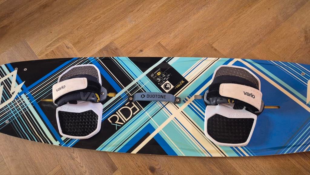 North X-Ride kiteboard 136x40, een allround board, Twintip, Ophalen of Verzenden, Gebruikt, 4 m² of minder