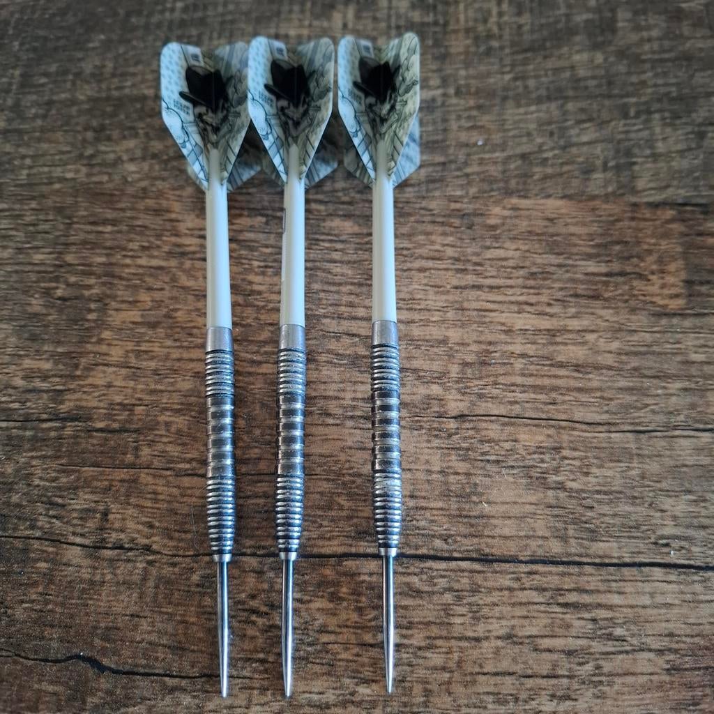 Joe Cullen darts 22 gram, Sport en Fitness, Darts, Ophalen of Verzenden, Zo goed als nieuw, Pijlen