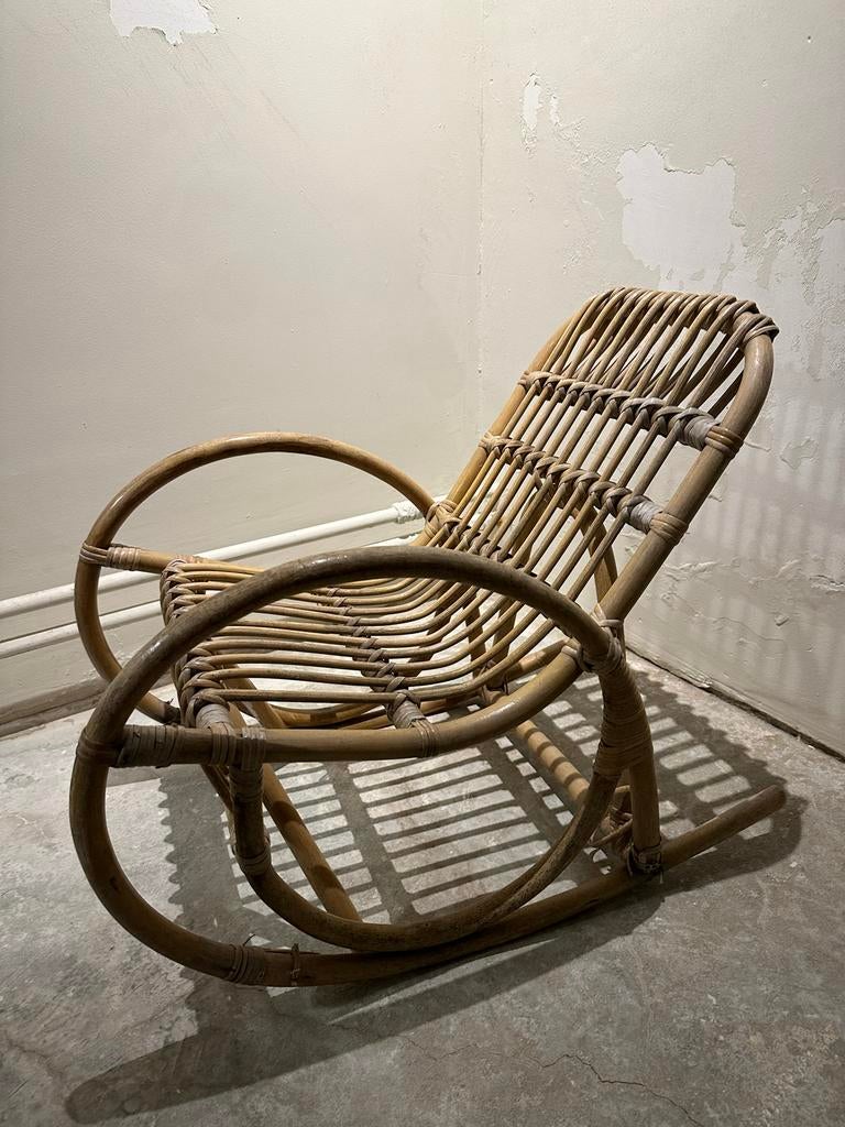 Rotan schommelstoel voor kinderen, Gebruikt, Bruin, Riet of Rotan, Ophalen of Verzenden
