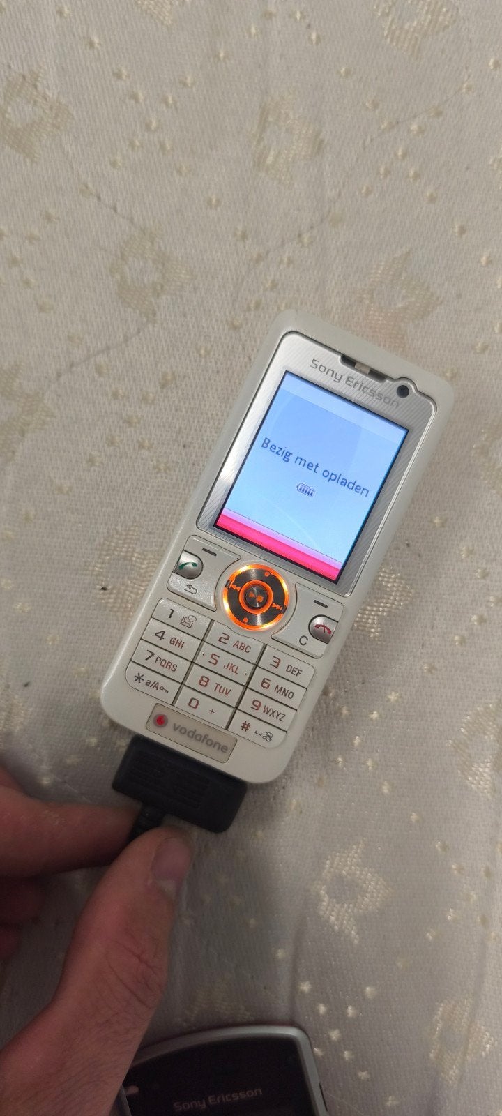 Sony Ericsson V630i, Gebruikt, Ophalen of Verzenden, Minder dan 3 megapixel, Klassiek of Candybar