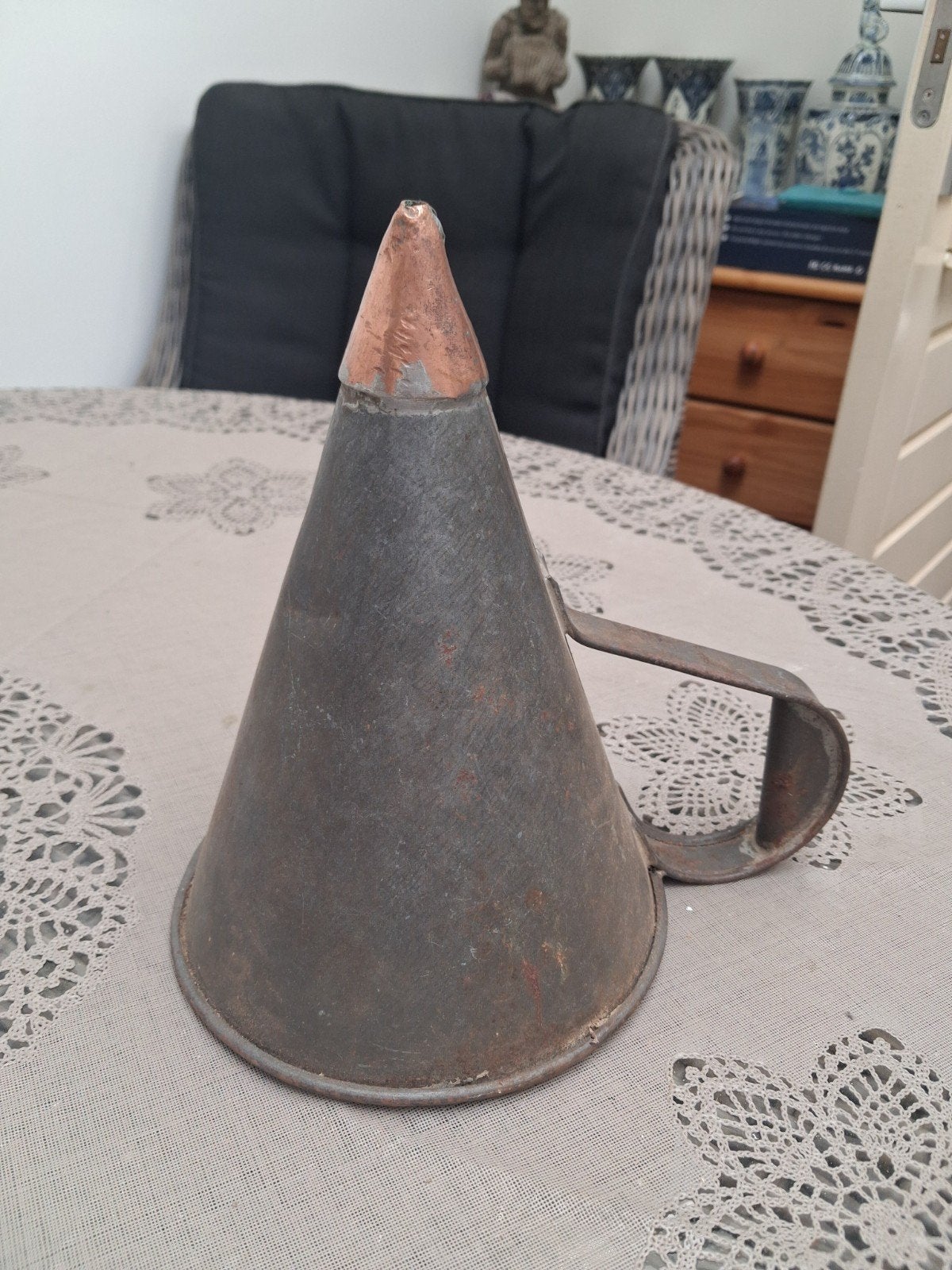 Antieke metalen trechter met koperen tuit, Antiek en Kunst, Ophalen of Verzenden