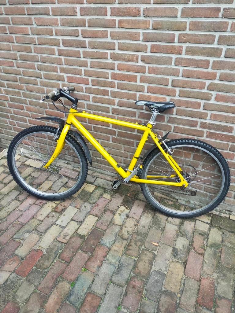 Gele mountainbike - 28 inch wielen, Fietsen en Brommers, Fietsen | Mountainbikes en ATB, Ophalen of Verzenden, Gebruikt, Overige merken