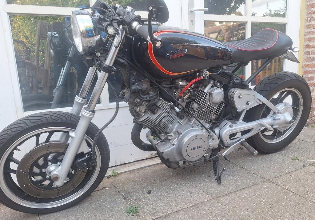 Yamaha XV750 caferacer, Motoren, Ophalen