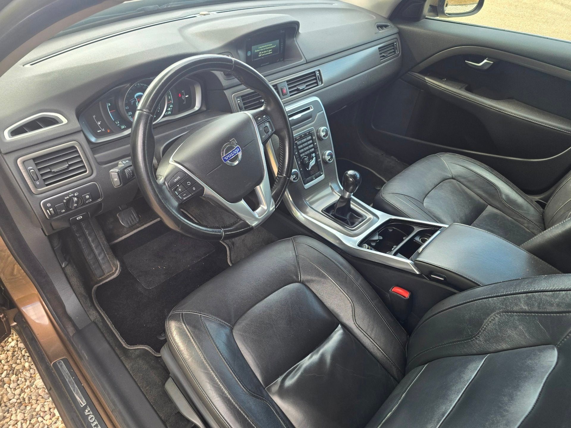 Volvo V70 1.6 T4 Nordic+ XENON/leer/NAVI/cruise, Auto's, Voorwielaandrijving, Gebruikt, Bruin, 1481 kg