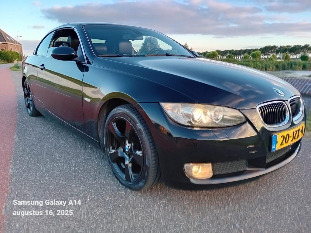 BMW 3-Serie 2.0 I 320 Cabrio 2009 Zwart, Voorwielaandrijving, 15 km/l, 1995 cc, Euro 6