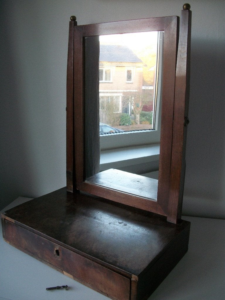 Spiegel met Lade en sleutel - 42,5 x 27 x 61 cm hoog, Ophalen of Verzenden, Rechthoekig, Minder dan 50 cm, Minder dan 100 cm