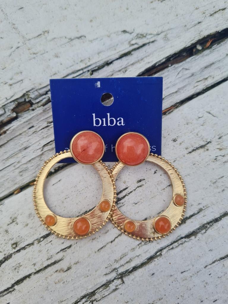 Biba oorbellen rond goud 4 euro pp nieuw, Overige materialen, Hangers, Nieuw, Ophalen of Verzenden