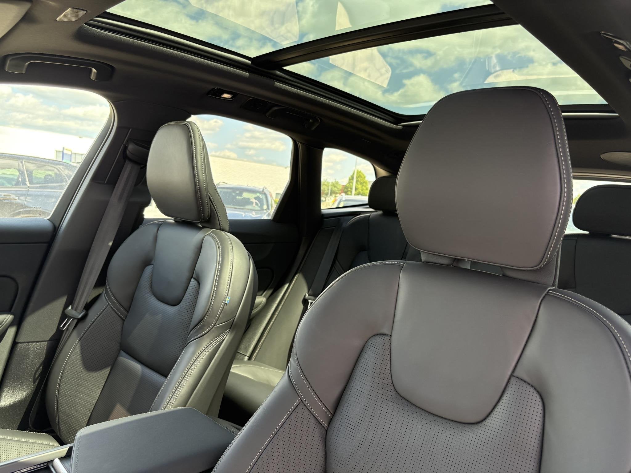 Volvo XC60 2.0 T8 Plug-in hybrid AWD Ultra Dark Exec. Ed. |, Automaat, 12 maanden, Gebruikt, Euro 6