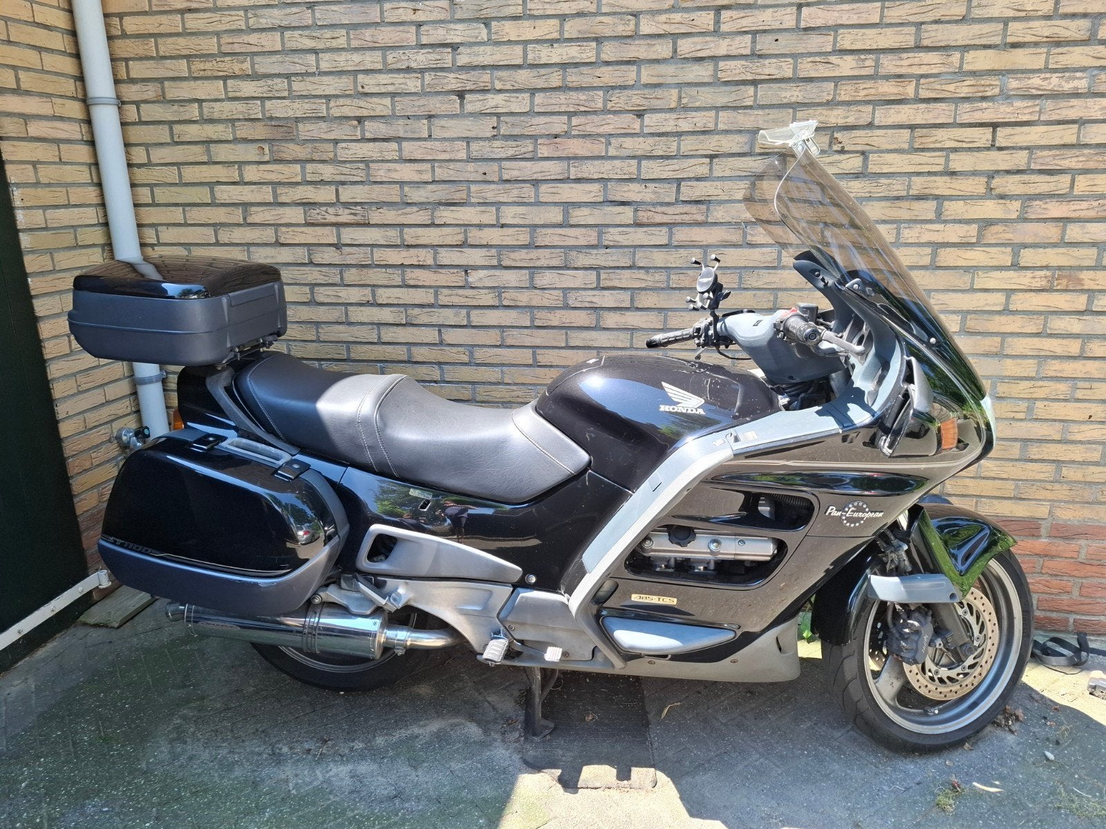 Honda ST1100 Pan European - Toermotor, Cardan-aandrijving, 4 cilinders, Motorrijbewijs A, Gebruikt