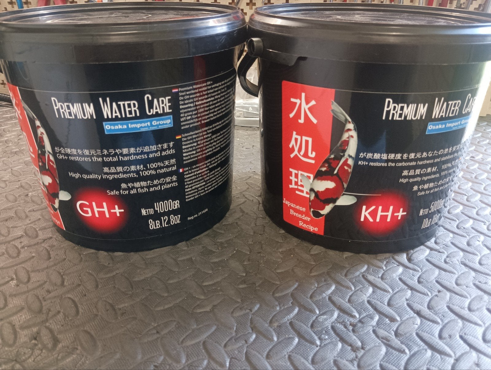 Osaka vijverwater verbeteraar 5 KG KH+ en 5 KG GH+.