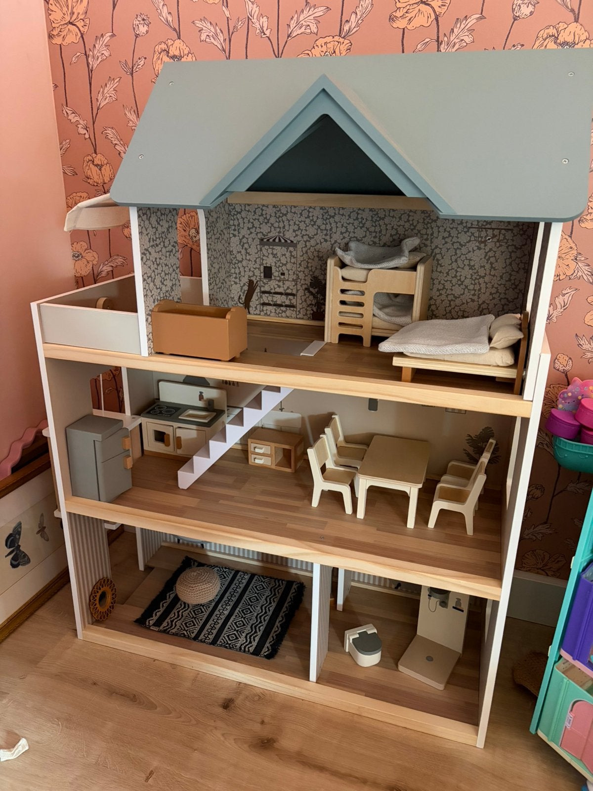 Petite Amelie poppenhuis nieuw, wit pastelblauw, Kinderen en Baby's, Ophalen, Zo goed als nieuw, Poppenhuis