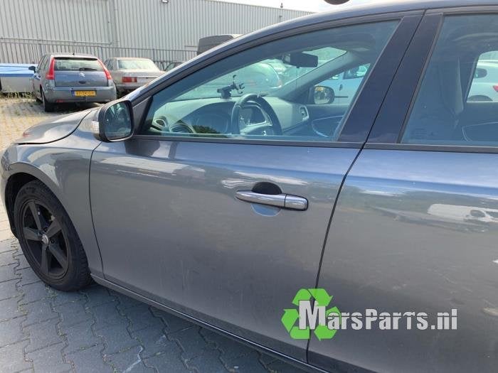 Portier 4Deurs links-voor van een Volvo V40, Gebruikt, -, Deur, -
