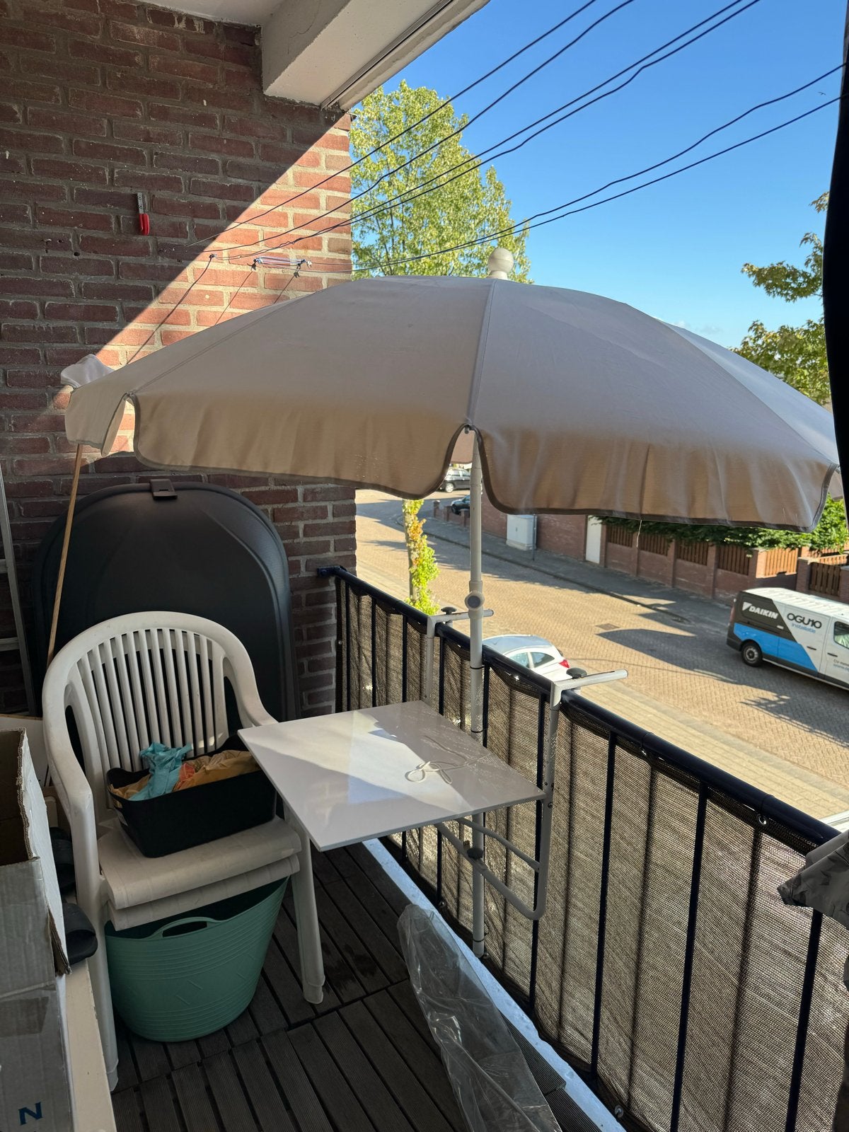 Balkonparasol - Ideaal voor kleine buitenruimtes, Muurparasol, Gebruikt, Kantelbaar, Ophalen of Verzenden