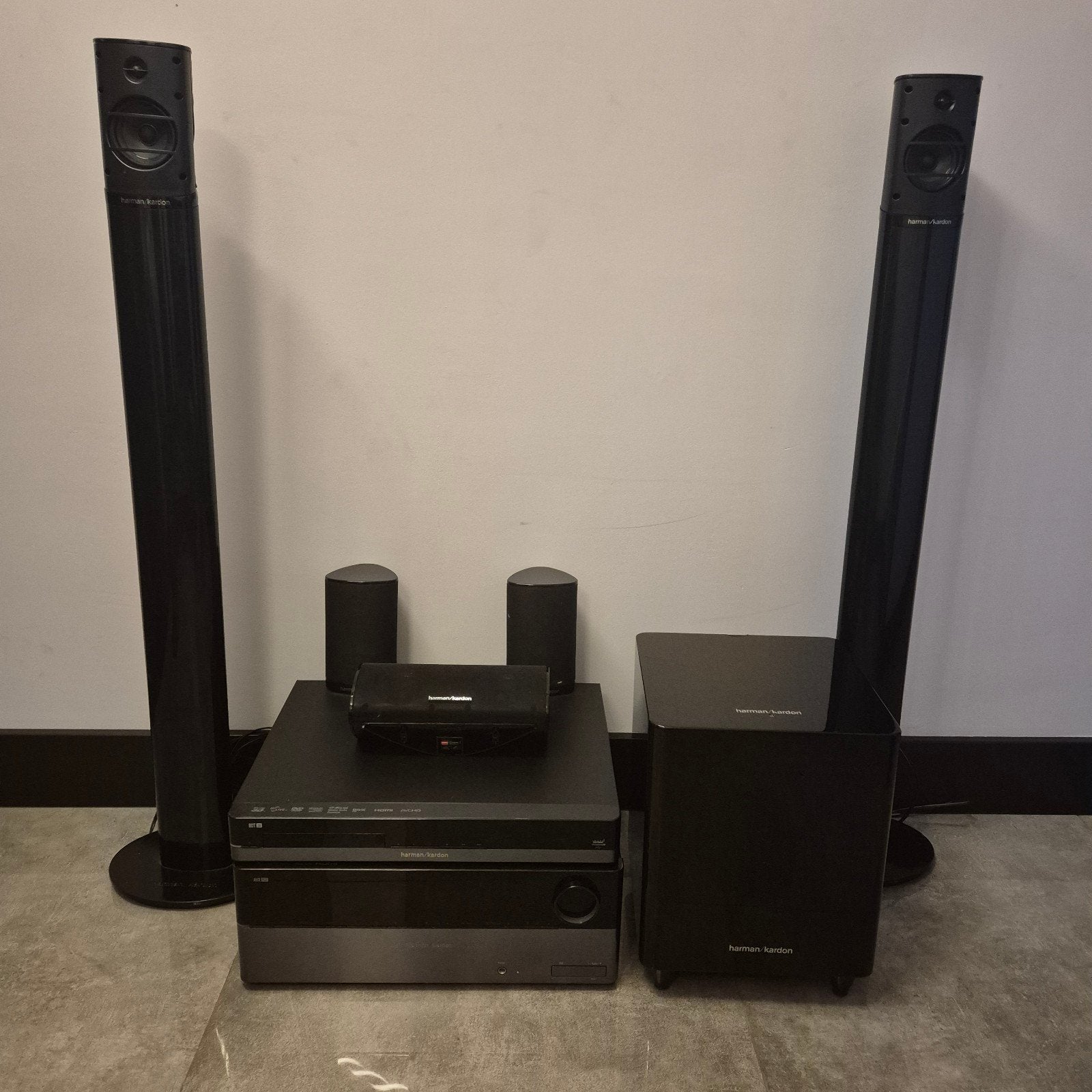 Harman Kardon 5.1 Home Cinema Set AVR + Blu-ray BDT + HKTS, Audio, Tv en Foto, Ophalen, Blu-ray-speler, 70 watt of meer, Zo goed als nieuw