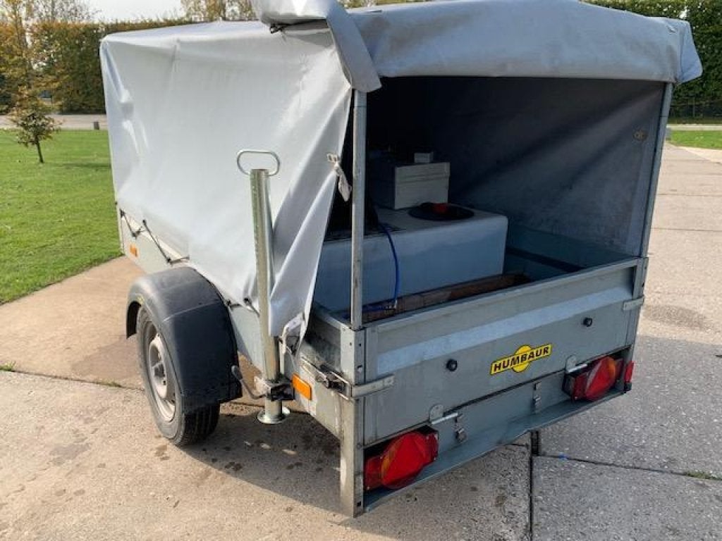 Humbaur aanhangwagen met wasinstallatie / watertank, Gebruikt
