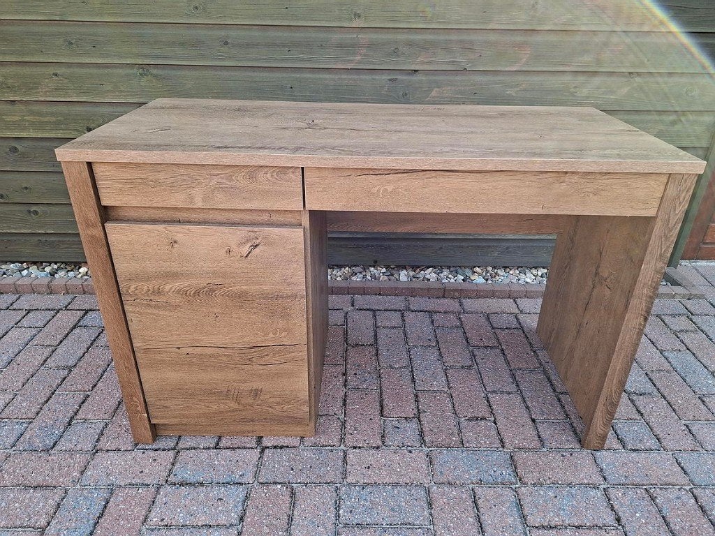 Bureau voor Tiener / studenten kamer, Huis en Inrichting, Bureaus, Ophalen, Overige typen, Gebruikt, 120 cm
