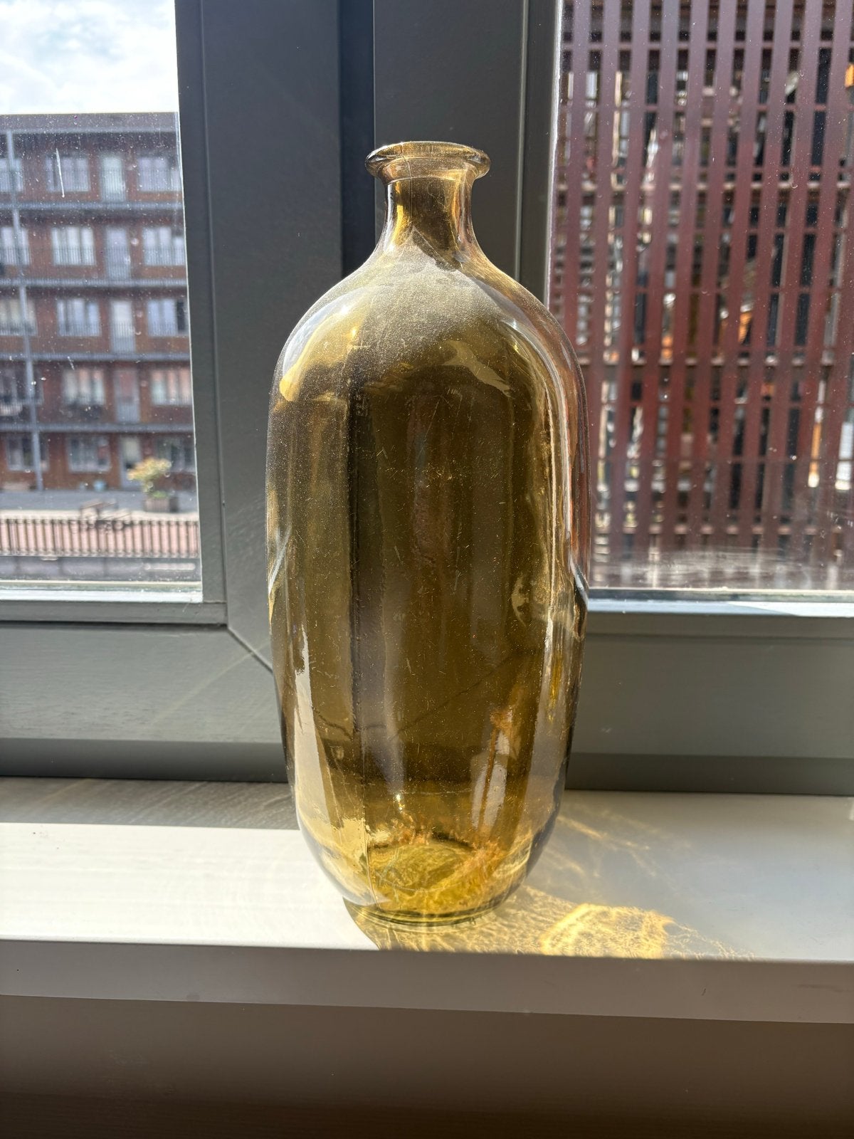 Grote amberkleurige glazen vaas, Antiek en Kunst, Antiek | Vazen, Ophalen