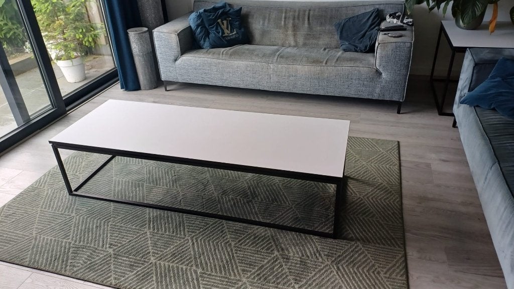 Salontafel met stalen Frame en HPL blad, Ophalen, 50 tot 100 cm, Zo goed als nieuw, Metaal