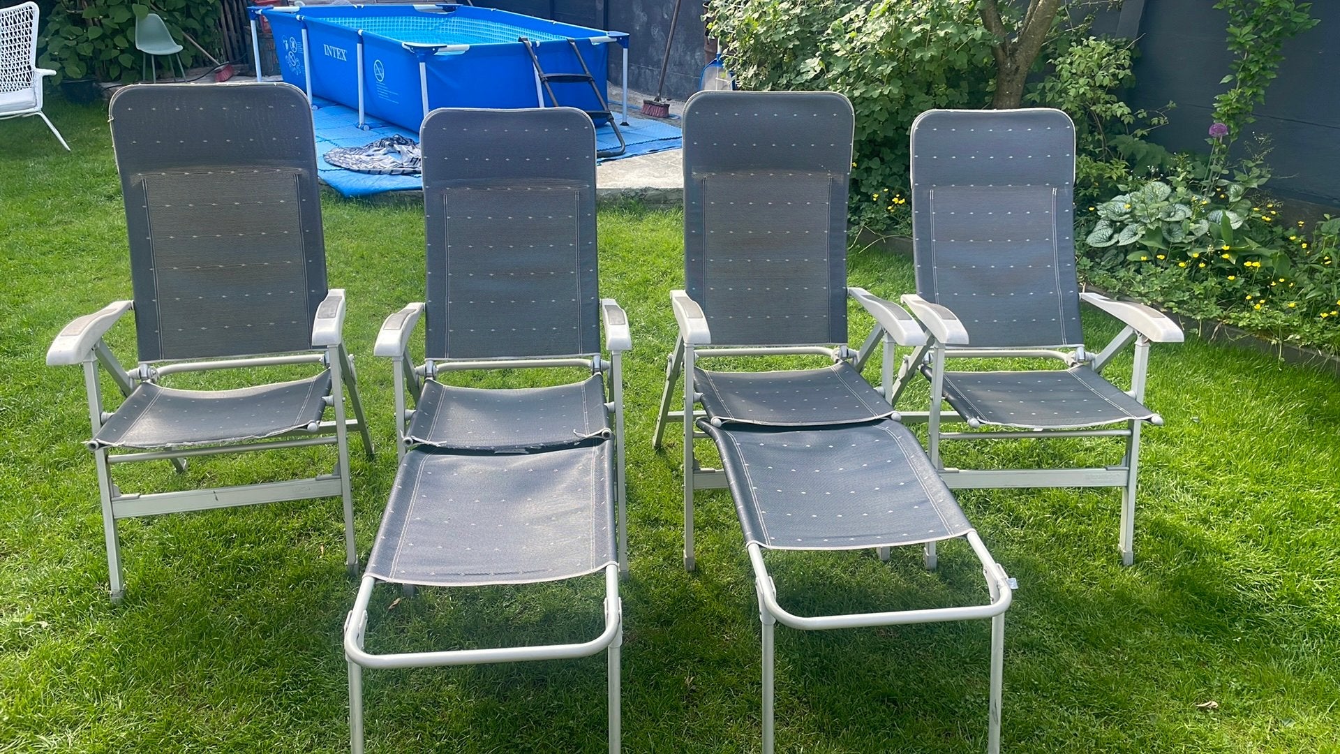 Westfield outdoor kampeerstoelen 4 plus 2 voetenbankjes, Ophalen of Verzenden, Gebruikt, Campingstoel